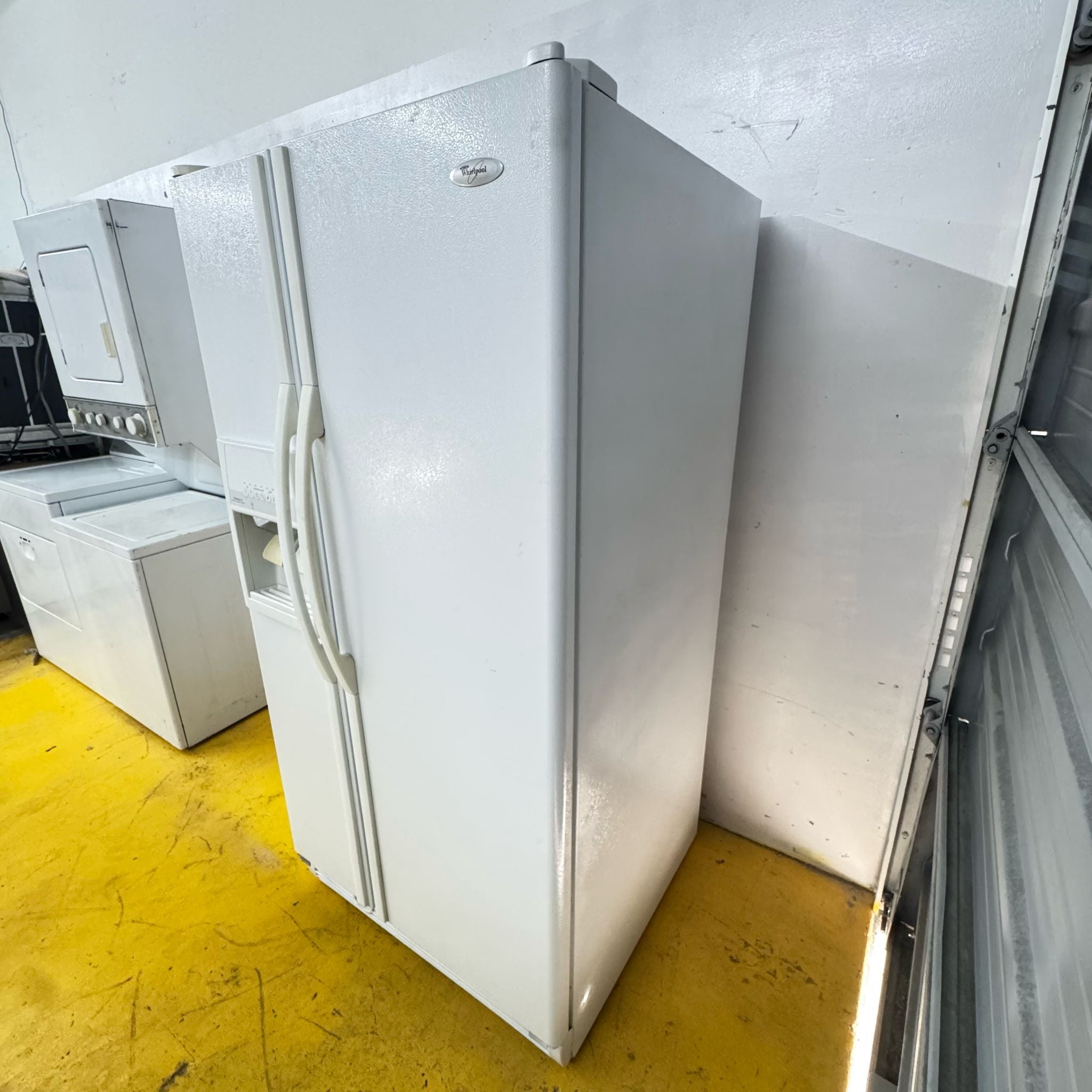 Whirlpool Side by Side Refrigerator Whirlpool Side by Side Refrigerator